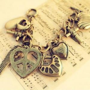 Multi Heart Charming Vintage Bracelet The Peace..