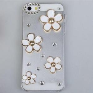 Iphone 5 Cover Shining Rhinestones 3d Flowers..