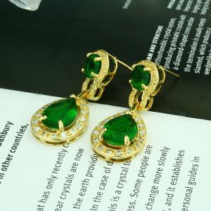Luxurious 18kgp Green Cubic Zirconia Lady Earrings